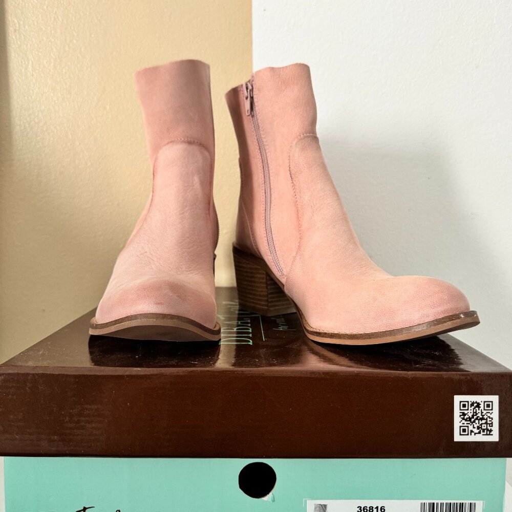 DIBA PINK BOOTS